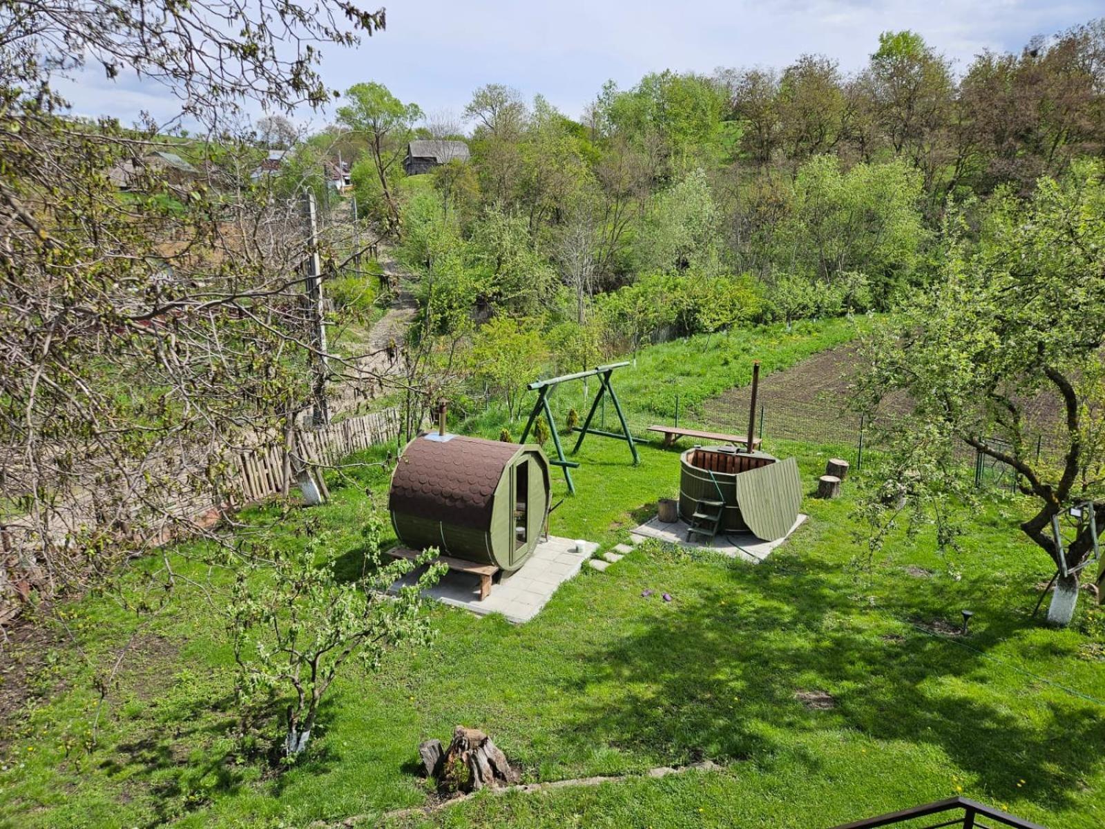 Вилла Casa Bunicilor Ciprian Porumbescu Экстерьер фото